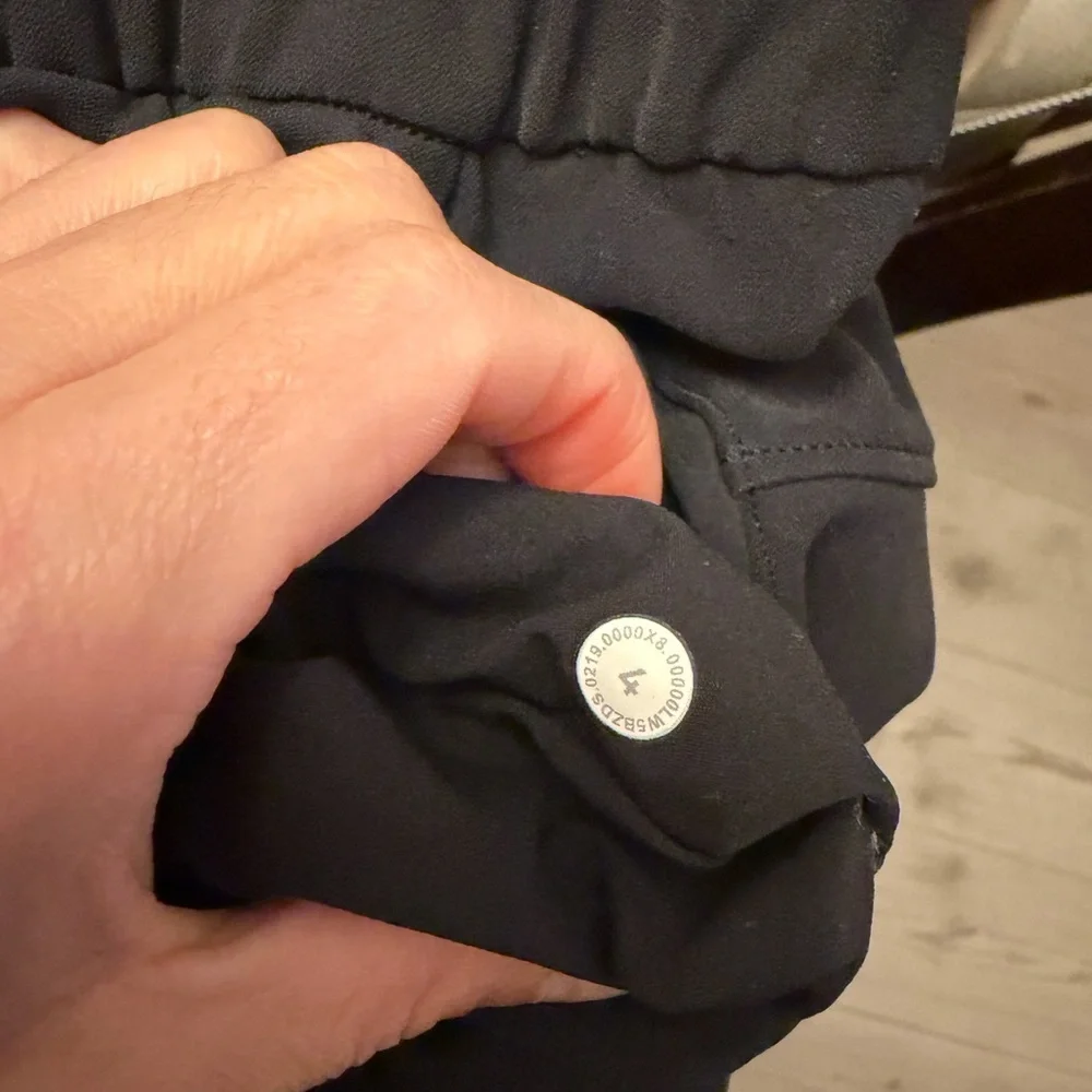 lululemon athletica Pants - Picture 3 of 9